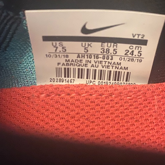 Nike Odyssey React running shoes 7.5 - Picture 4 of 5